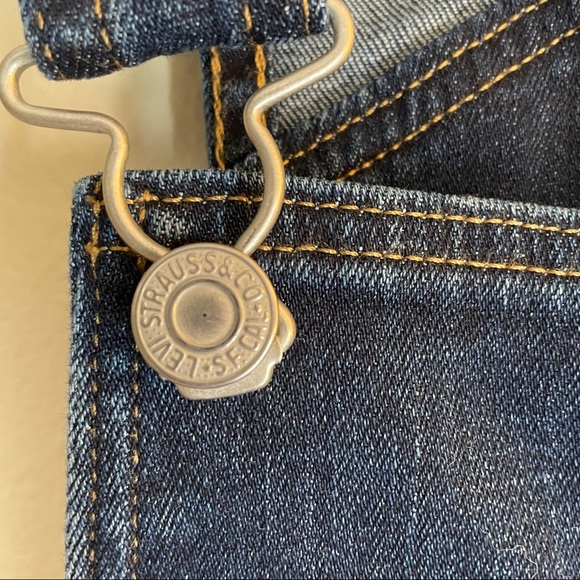 ❌SOLD❌ NWOT Levi’s Overalls - Anthropologie - Picture 7 of 16